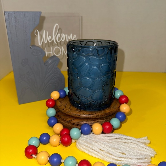 CARIBBEAN TEAKWOOD, SCENT UNLEASHED HAND POURED SCENTED CANDLES - Picture 1 of 5